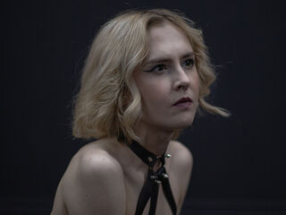 kinky webcam model MilaVeyra