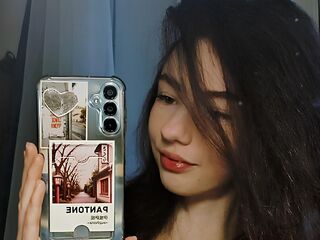 sexy webcam girl MitziBreech