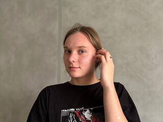 camgirl live porn MoiraGeorge