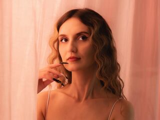 webcamgirl chat room MoonSeraphine