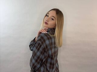naked webcamgirl NatashiaStrevell