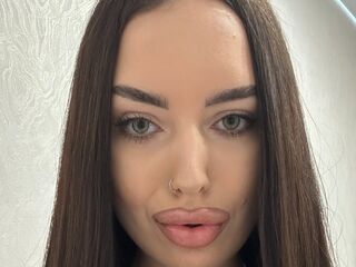 camgirl masturbating with sex toy NeryRockhill