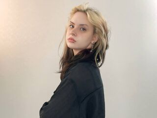 naked webcam girl fingering NildaFabros