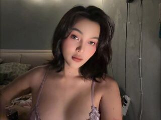 cam girl spreading pussy OlaYasami