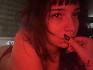 chat live cam PeachyPurr