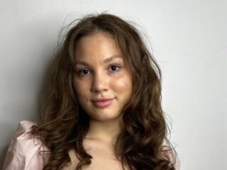 flirt chat room RegenaCrichlow