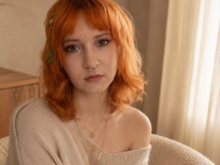 girl RobertaLah