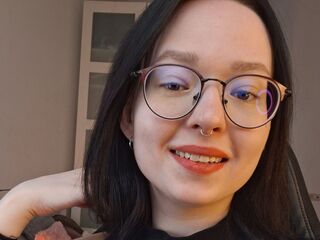 girl RobynKlark