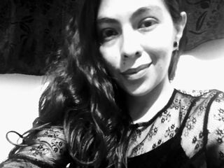 closeup web cam RomaNof