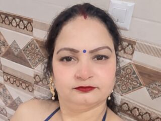 masturbating webcamgirl RuhiShrma
