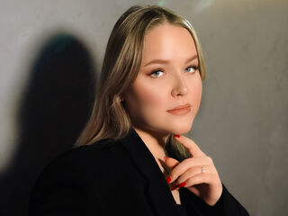 chat live webcam SallySavage