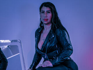 camgirl masturbating with sextoy SaraDoss