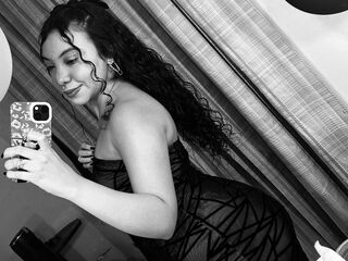 cam girl showing tits SharonBlairr