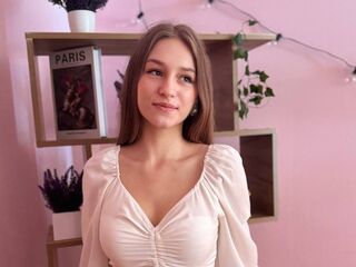camwhore shaved pussy SibleyBain
