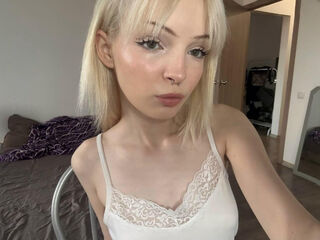 camslut video SigneQuiroz