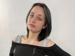 hot girl SoleneWinter