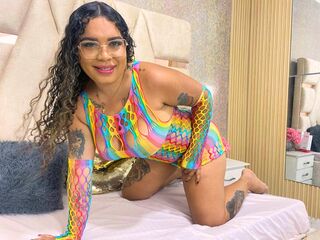 camgirl showing pussy SophiaJonsom