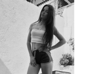 naked cam girl SophyaReyes