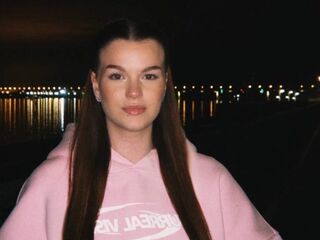 live cam chat StaceyRouthier