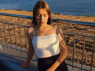 free live webcam chat SuziBarringer