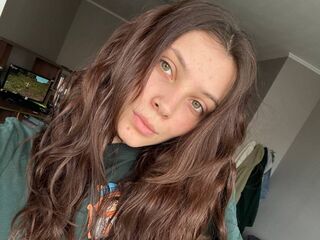 free nude webcam SuzieMayers
