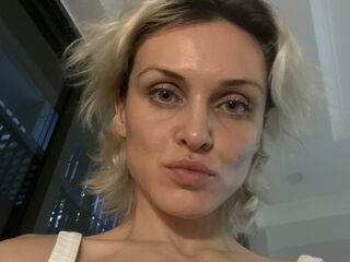 erotic webcam video Sweetadrianahot