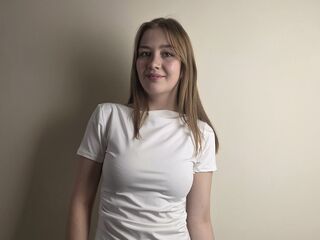 shaved pussy cam TeresiaCaspi