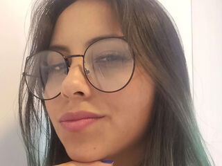 free live chatroom ThiaraSanchez