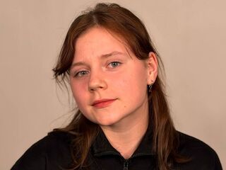 webcam babe chatroom TonaBurgard