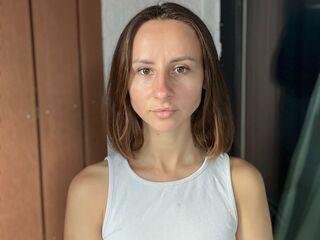 naked cam girl masturbating with dildo TonjaZucco