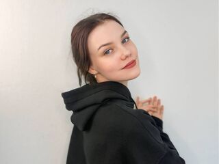 camgirl masturbating with sextoy ToraMendiaz