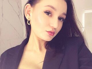 camgirl shaving pussy ViollaShake