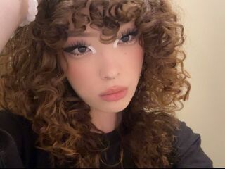 chat with cam YangConnie