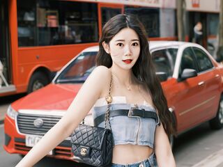 naked girl with live cam YiyiChen