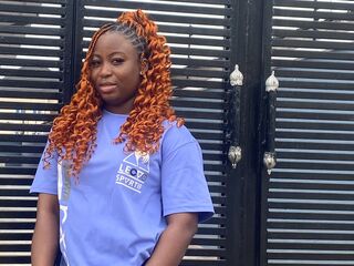 girl fingering bald pussy ZaraLure